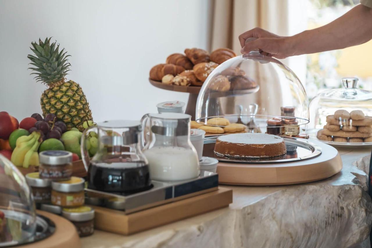 La Suera San Pantaleo Hotel Екстериор снимка