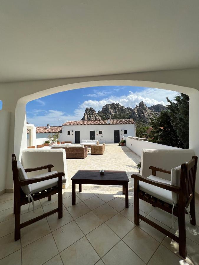 La Suera San Pantaleo Hotel Екстериор снимка