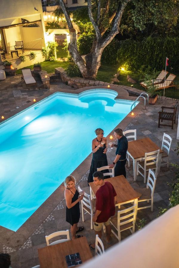 La Suera San Pantaleo Hotel Екстериор снимка