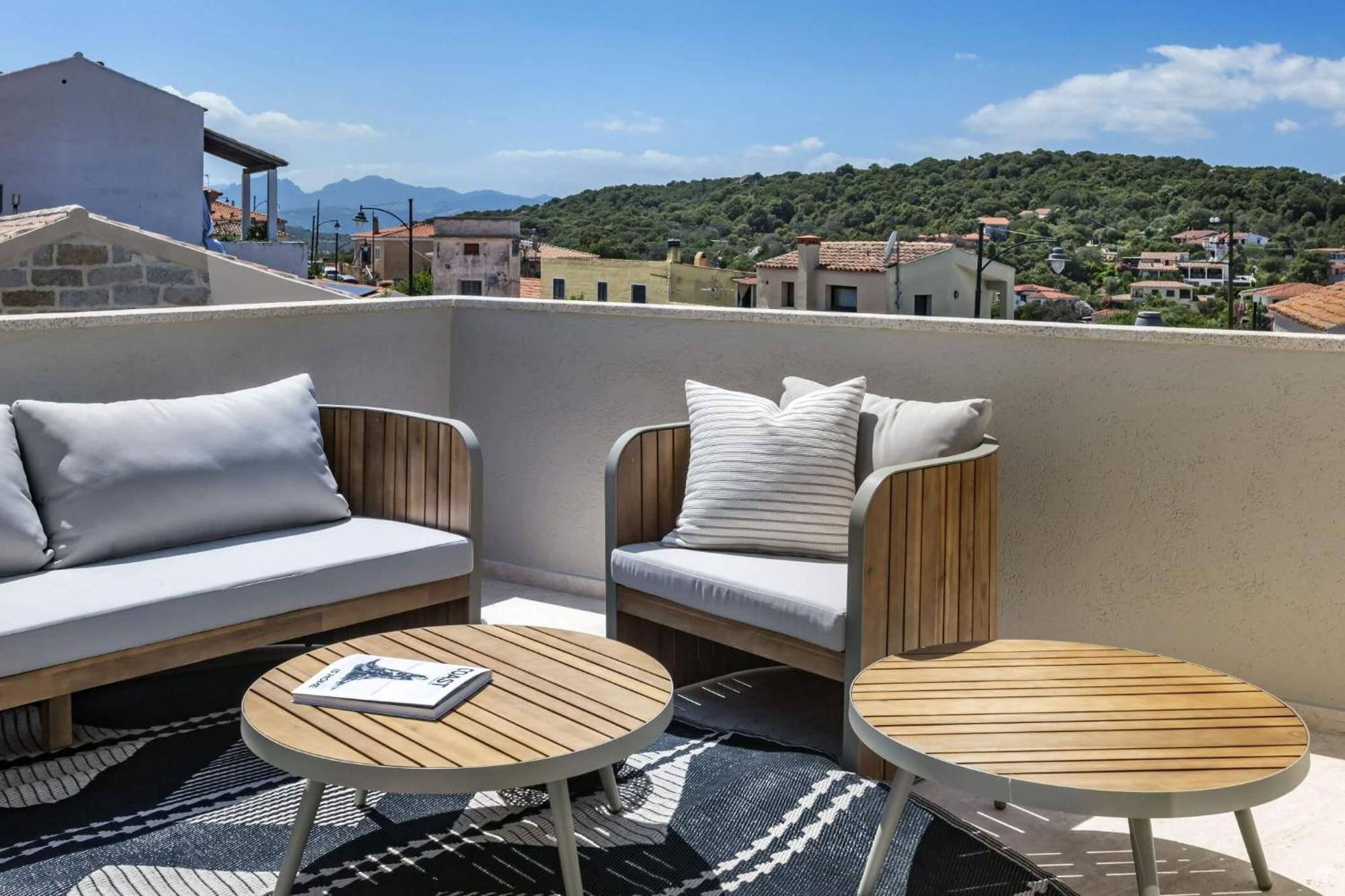 La Suera San Pantaleo Hotel Екстериор снимка