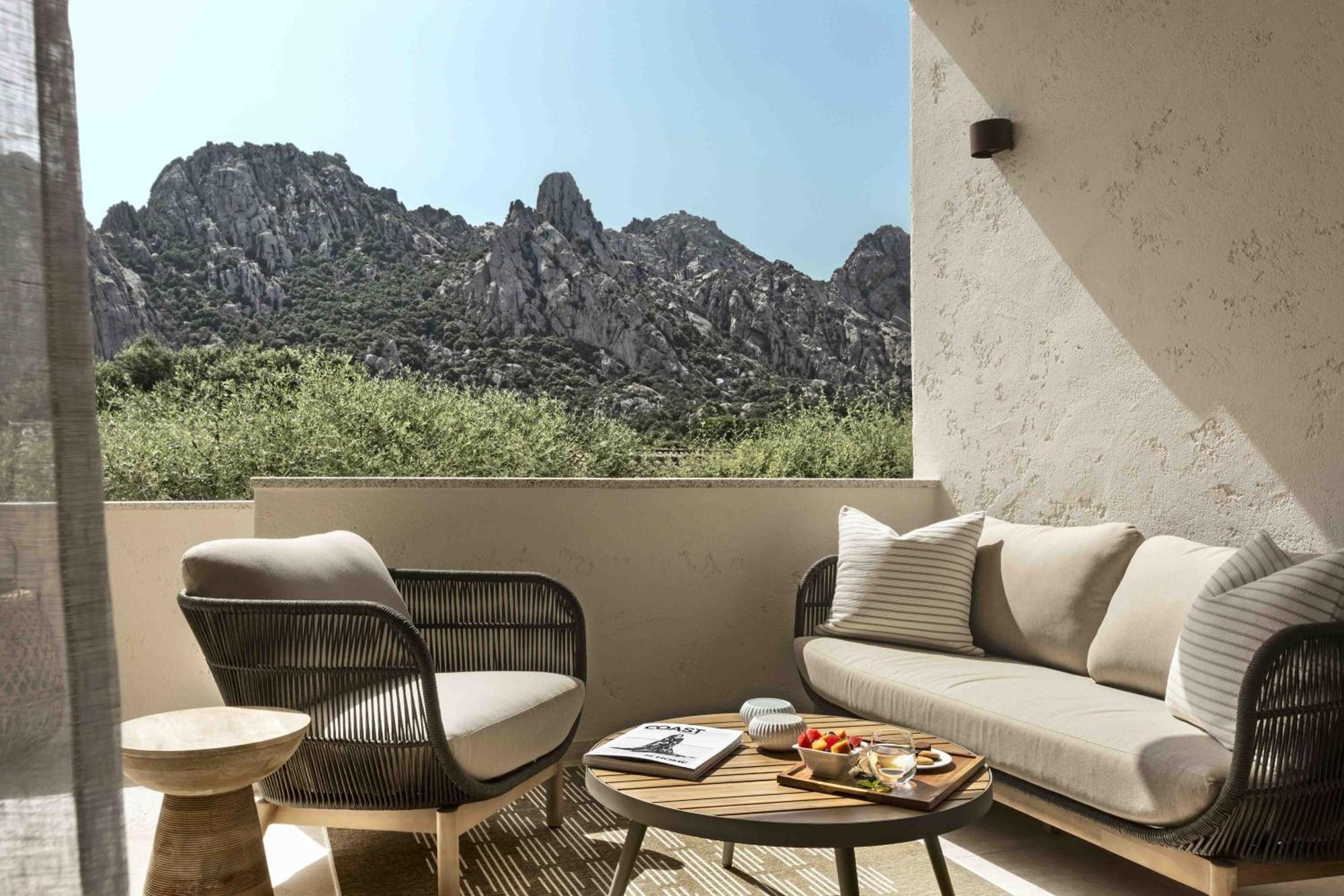 La Suera San Pantaleo Hotel Екстериор снимка